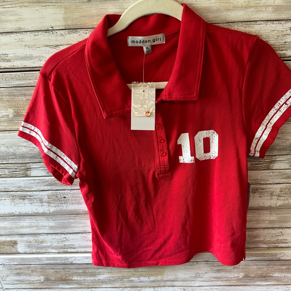 ❤️ Madden Girl Cropped Polo Top XL NWT Varsity 10 Graphic